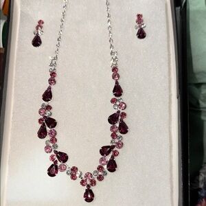 Glamorous Pink and Red Necklace Set